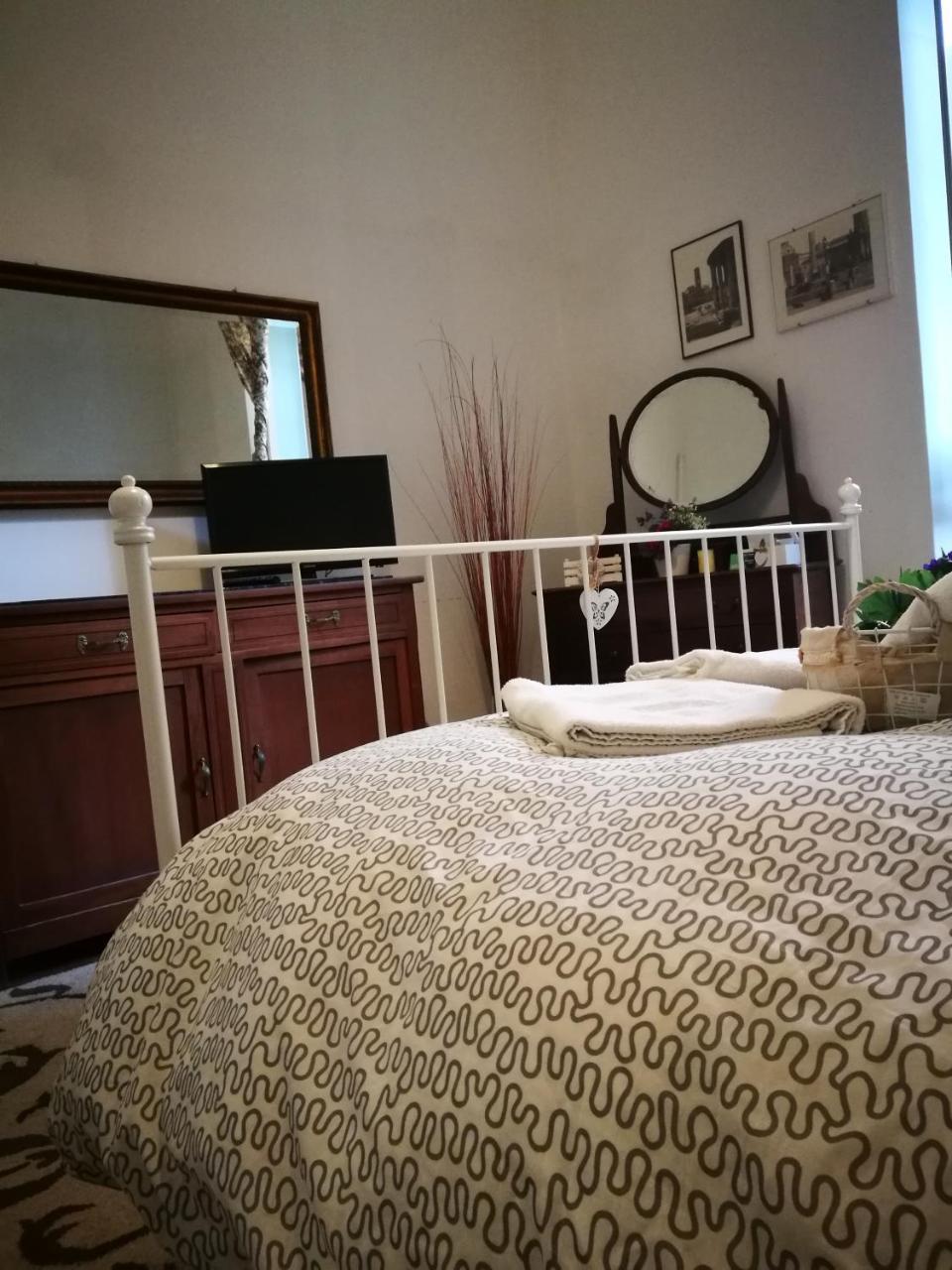 House S. Giovanni * Roma